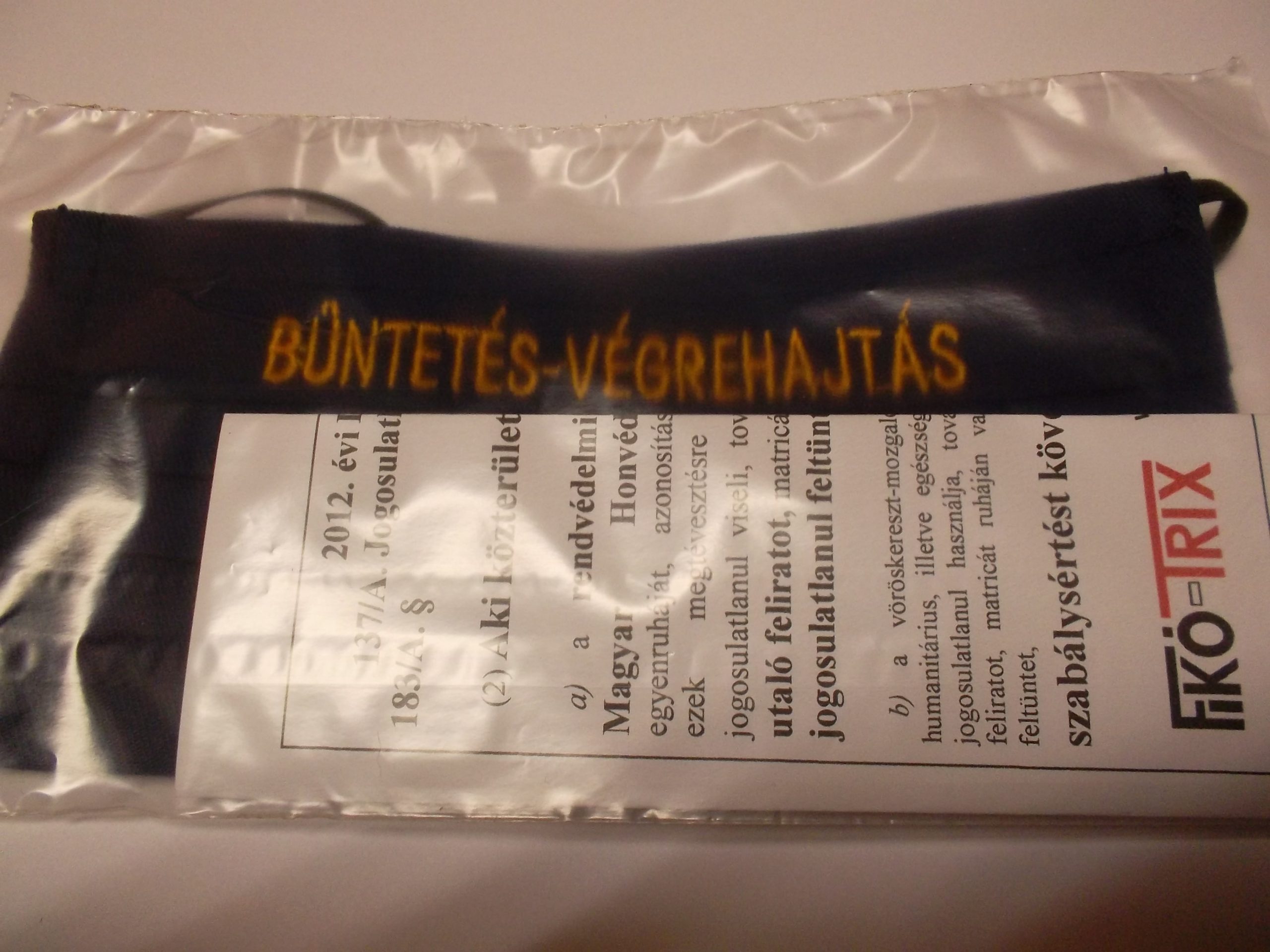 1 db sötétkék, pamut (arany sárga) BÜNTETÉS-VÉGREHAJTÁS Hímzéssel készült maszk - Image 3